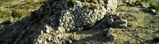 Nuraghe Adoni - (Villanova Tulo)